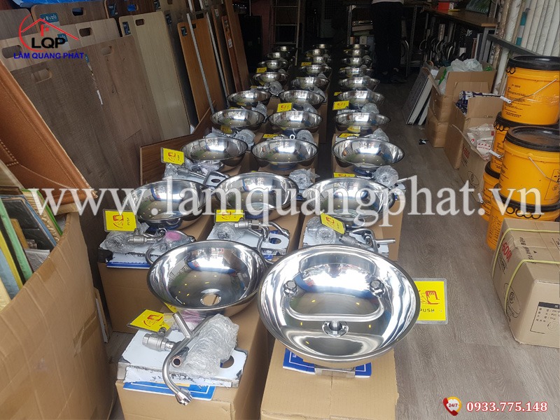 voi rua mat khan cap ew401 - Bồn rửa mắt khẩn cấp EW401