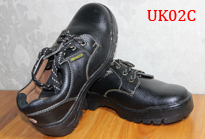Giày bảo hộ lao động màu đen UK02C